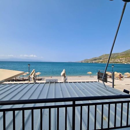 Grace Seaside Apartment Лутраки Екстериор снимка