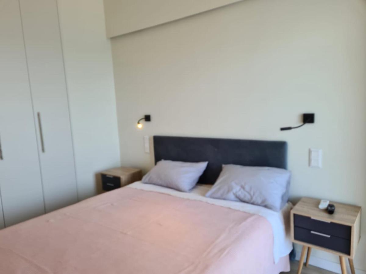 Grace Seaside Apartment Лутраки Екстериор снимка