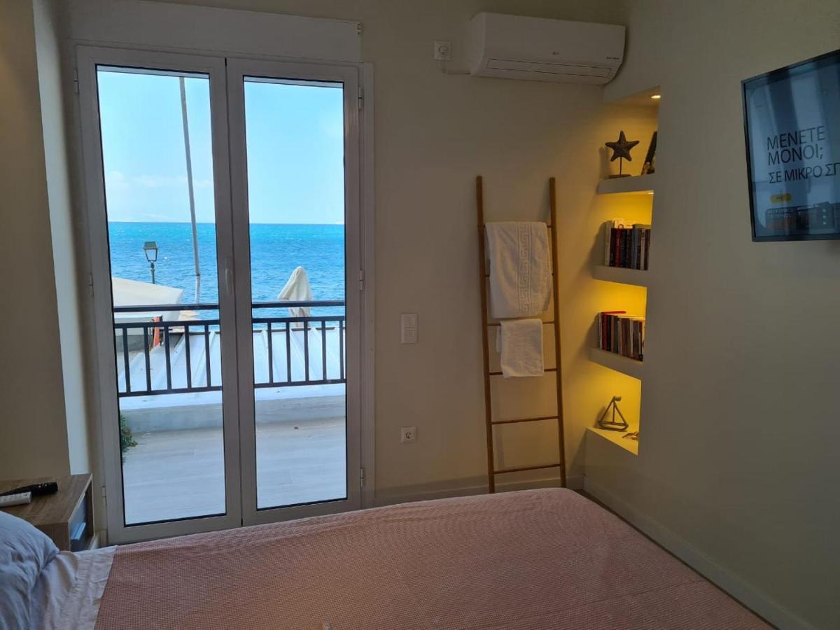Grace Seaside Apartment Лутраки Екстериор снимка